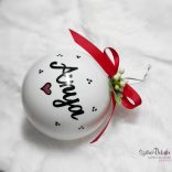 Neves karácsonyfadísz gömb