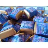 SAJÁT MINTÁVAL kockacsoki dekoráció céges szóróajándéknak