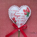 A világnak csak egy anya textil szív pálcikán