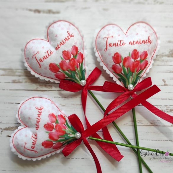 Tanító néninek textil szív pálcikán