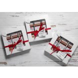 9 darab egyedi papíros csoki díszdobozban