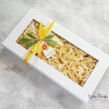 Krém színű szappanrózsa fejek gyönyörű díszdobozban