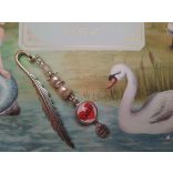 Madártollas KönyvÉkszer- fehér