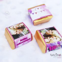 Lila zászlós kockacsoki- szülinapi dekoráció