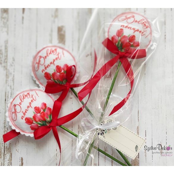 Nőnapra textil virág pálcikán