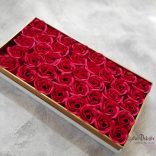 Vörös szappanrózsa fejek gyönyörű díszdobozban