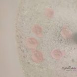 Fehér szappanrózsa fejek gyönyörű díszdobozban