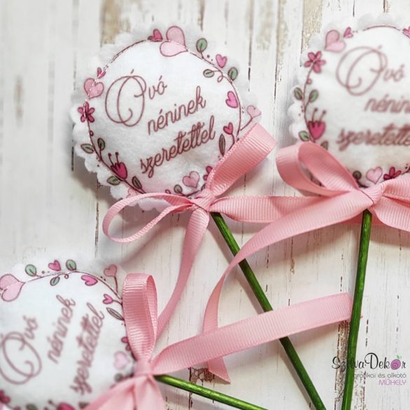 Óvó néninek textil virág pálcikán